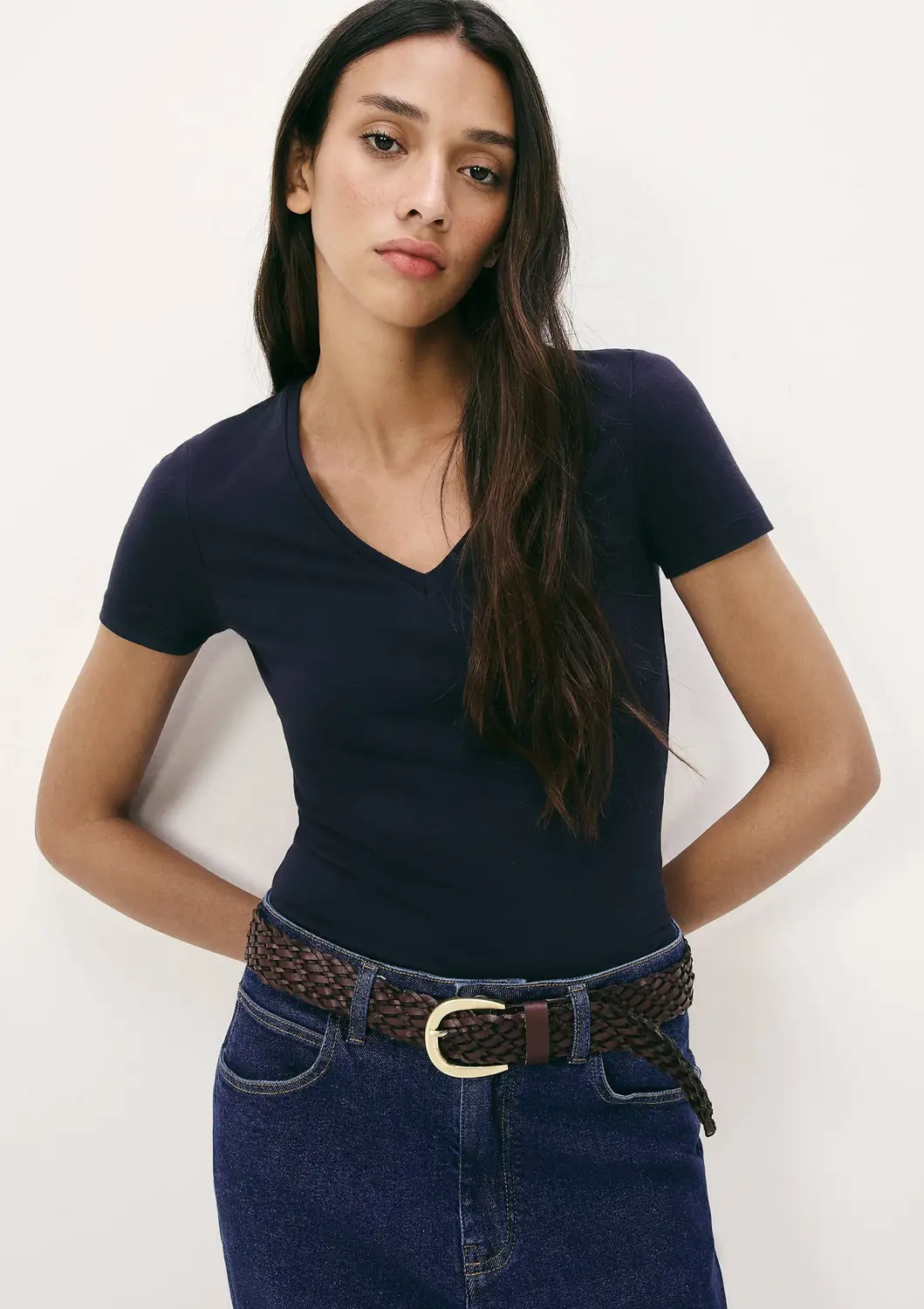 Blusa Básica Feminina Slim Decote V — Marinho — foto 1 de 5